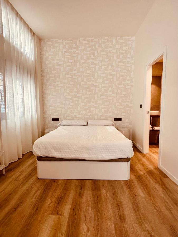 Apartamentos Sunsets Malaga Centro Zewnętrze zdjęcie