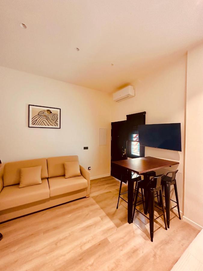 Apartamentos Sunsets Malaga Centro Zewnętrze zdjęcie